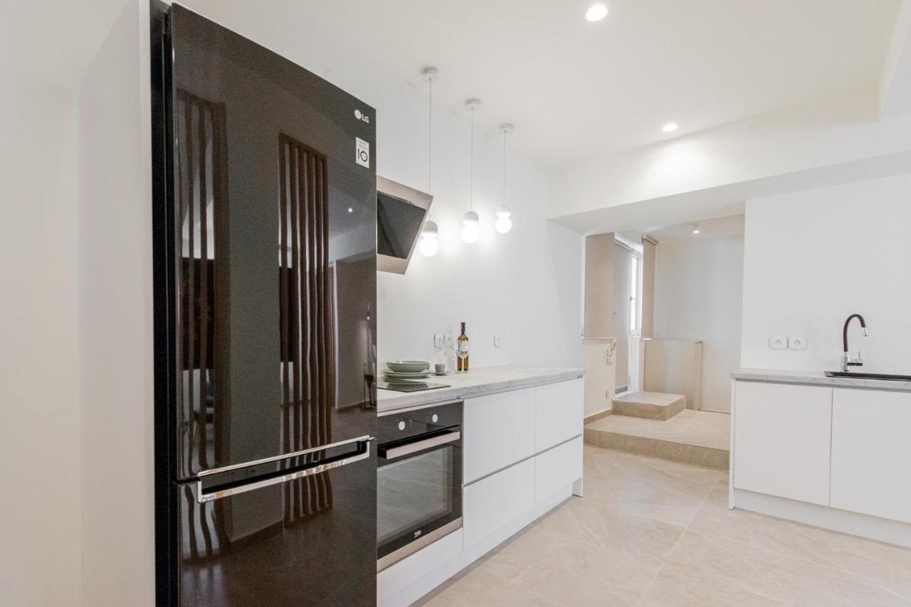 Gemela Allstarboutique In A Appartement *